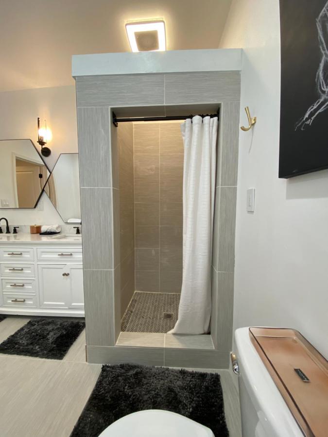 Newly Renovated Victorian Gem Perfect Space For Family Vacations! Pittsburgh Zewnętrze zdjęcie